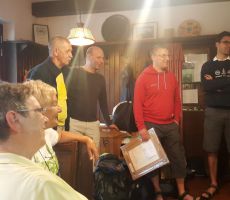 Čestitke od vseh nas in drugih, ki niso na zajeti na sliki.